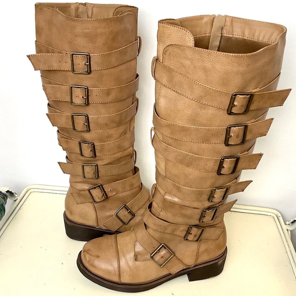 Torrid Buckle Moto Boots Size 8 Wide Tan Wide Calf Knee High Boot - Picture 1 of 14